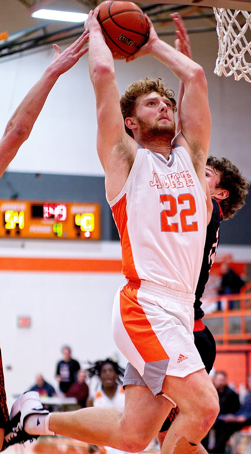 Dawson Pendergrass goes up for a dunk. [see more shots, buy basketball photos]